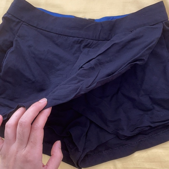 Aritzia Wilfred Skort - Picture 2 of 3